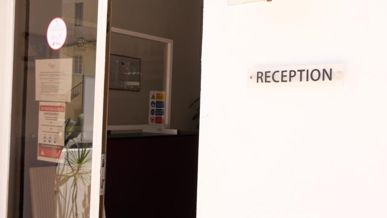 Sunstone Boutique Guest House Buġibba Eksteriør billede