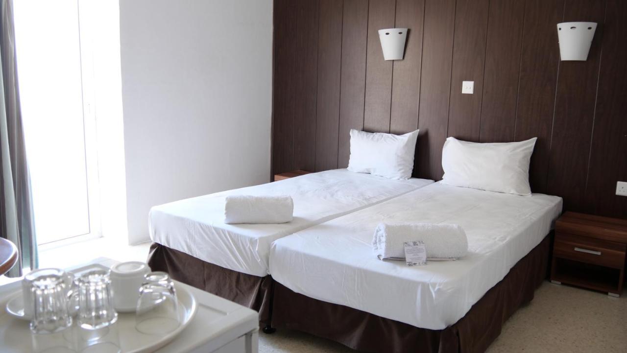 Sunstone Boutique Guest House Buġibba Eksteriør billede