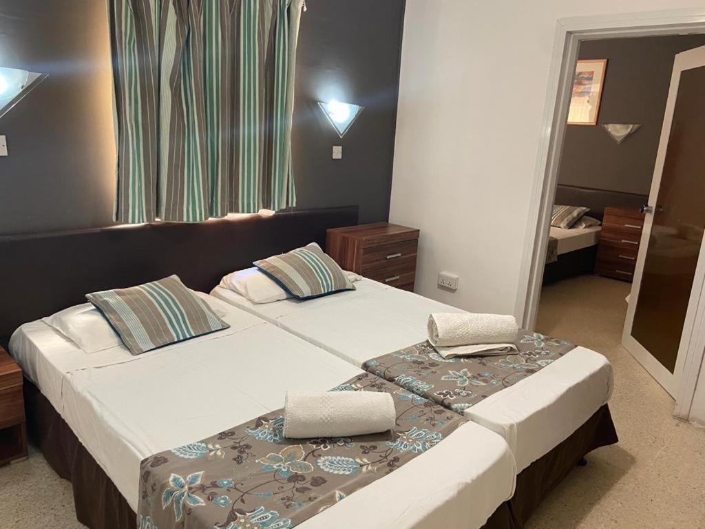 Sunstone Boutique Guest House Buġibba Eksteriør billede