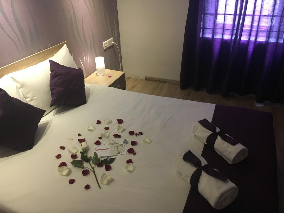 Sunstone Boutique Guest House Buġibba Eksteriør billede