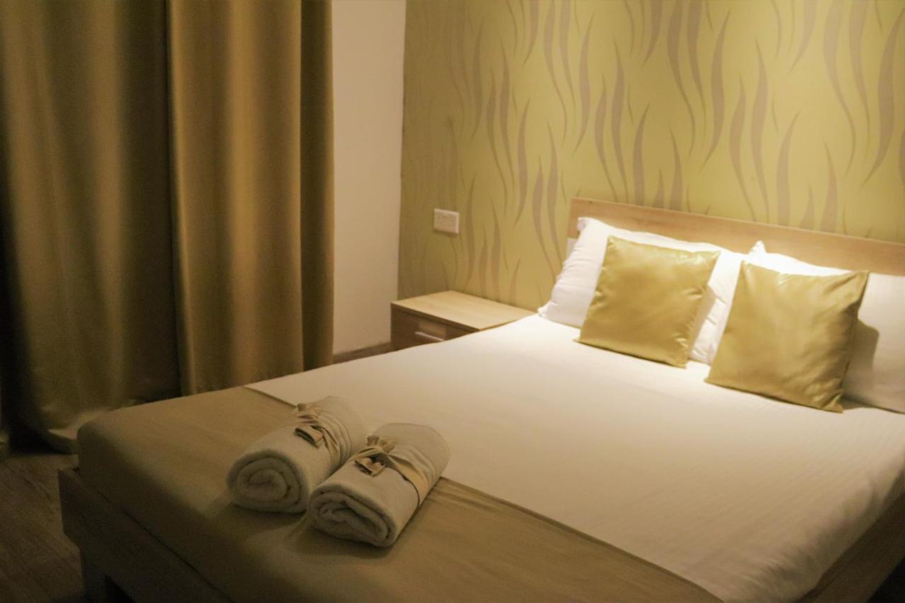 Sunstone Boutique Guest House Buġibba Eksteriør billede