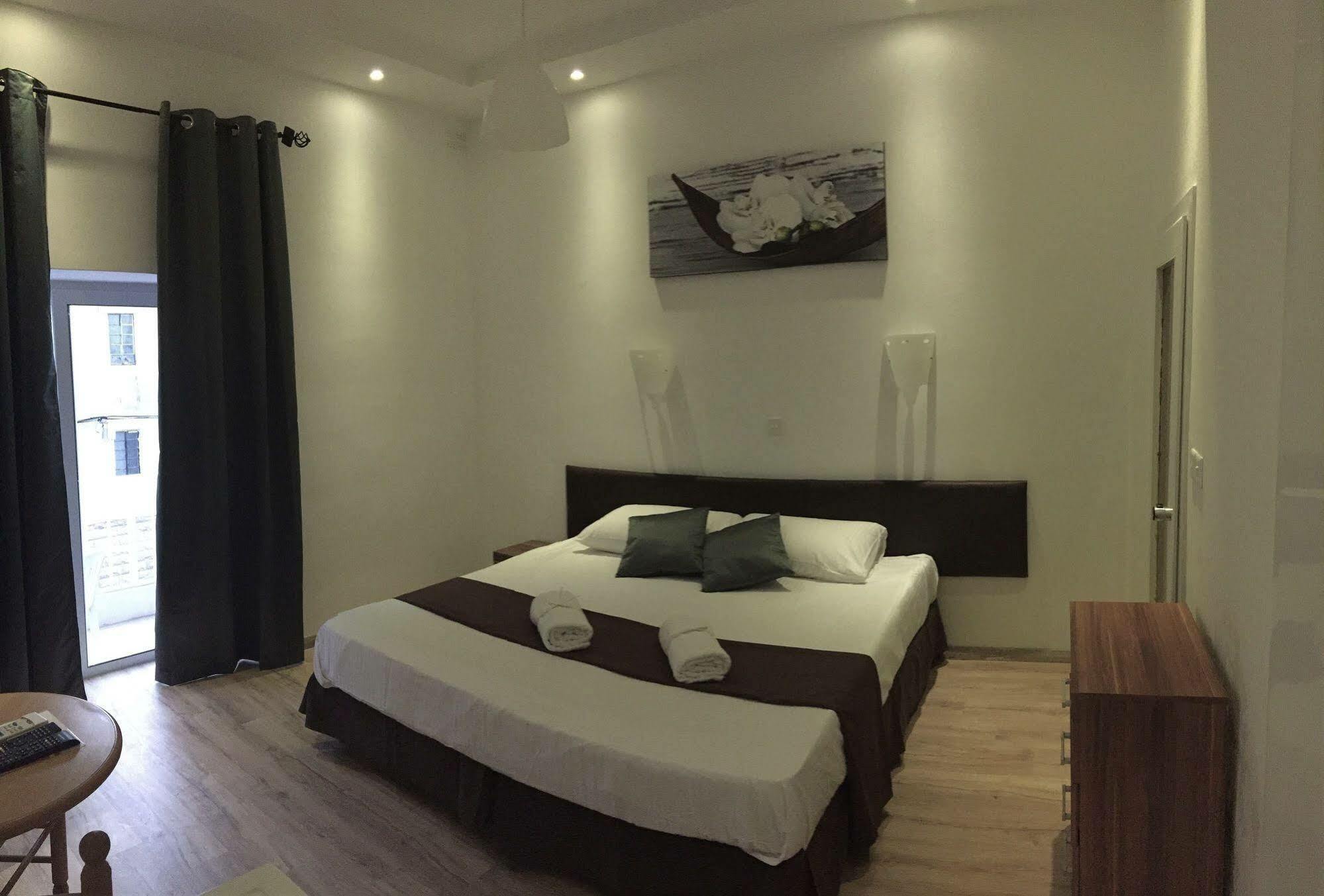 Sunstone Boutique Guest House Buġibba Eksteriør billede