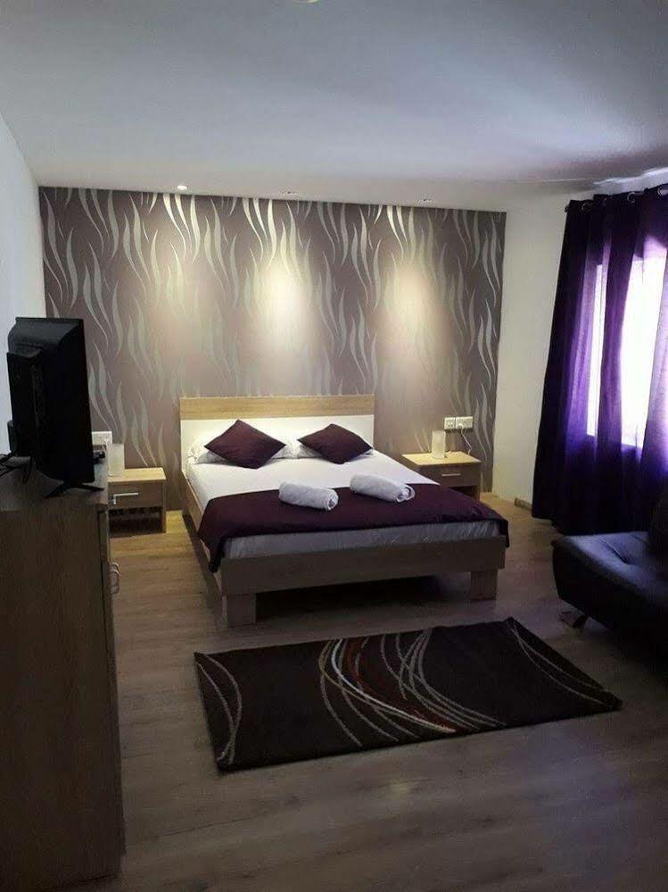 Sunstone Boutique Guest House Buġibba Eksteriør billede